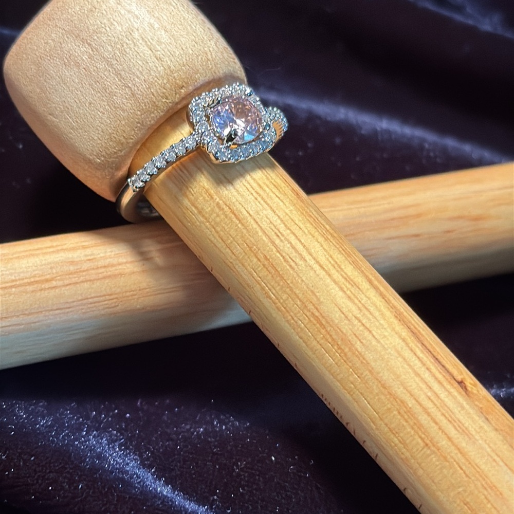 Pretty Bird Princess Ring - Picture 3 of 6